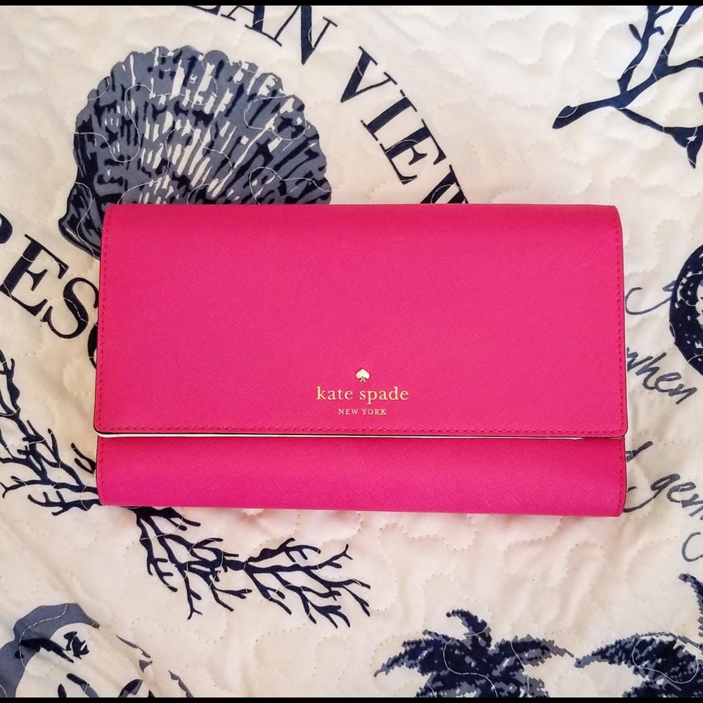 New Kate Spade carryall travel wallet
